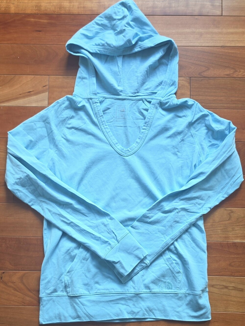 North Face Womens Medium Light Aqua V-Neck Pullover Hoodie